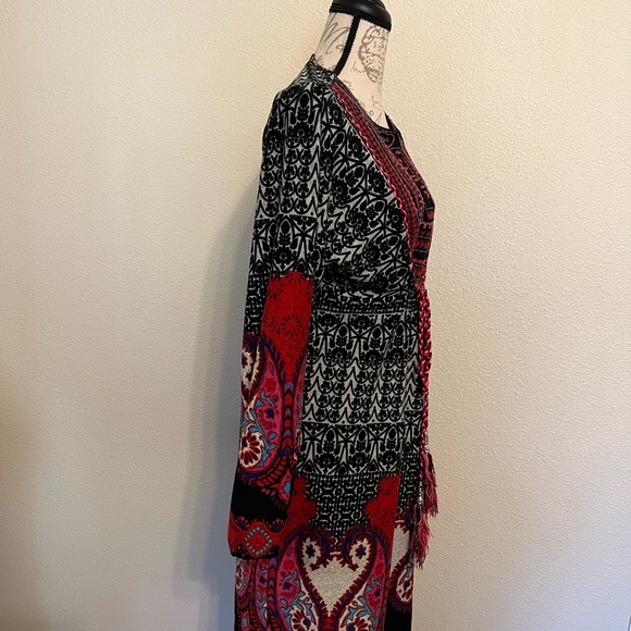 Bila sweater dress in size Large. - Picture 5 of 10